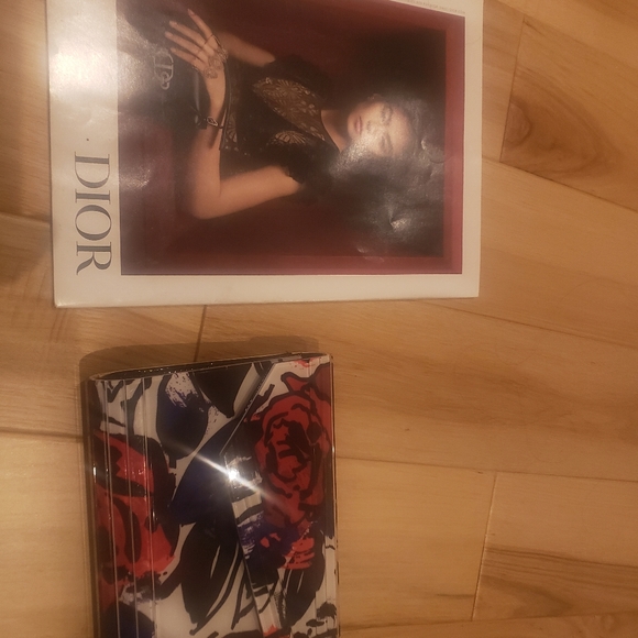 Authentic Jimmy Choo Purse *hardly used* - Picture 5 of 6